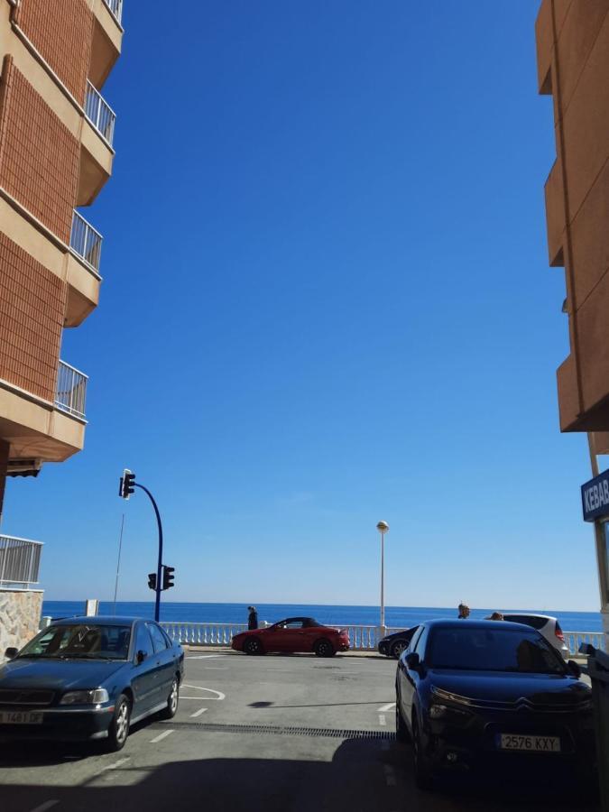 Студия На Белоснежном Пляже Los Locos Torrevieja Exteriör bild