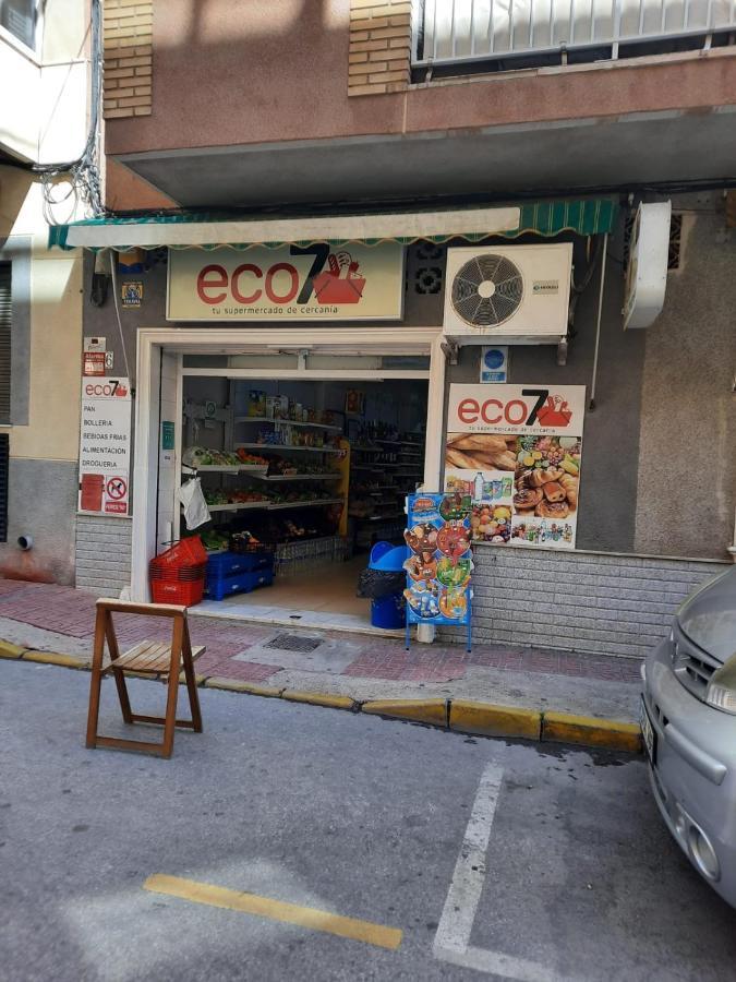 Студия На Белоснежном Пляже Los Locos Torrevieja Exteriör bild