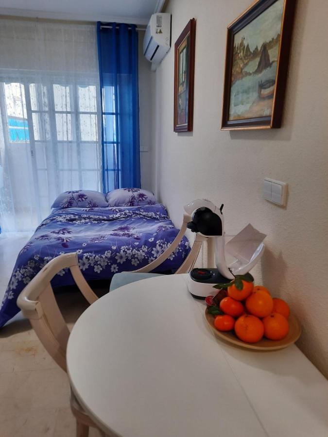 Студия На Белоснежном Пляже Los Locos Torrevieja Exteriör bild